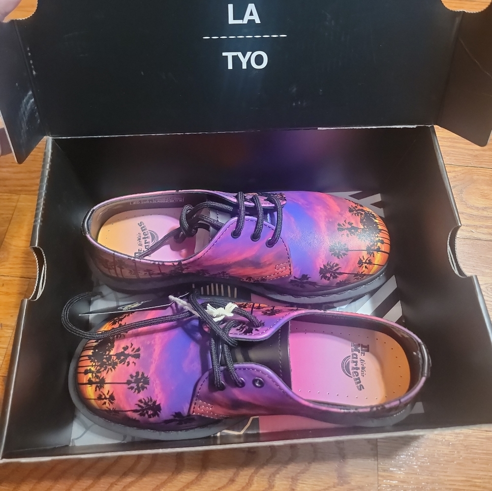 Dr Martens limited LA edition